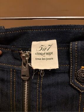 Cinq à Sept 5 à 7 Dark Wash Front Zip Flare Jeans Size 0/2